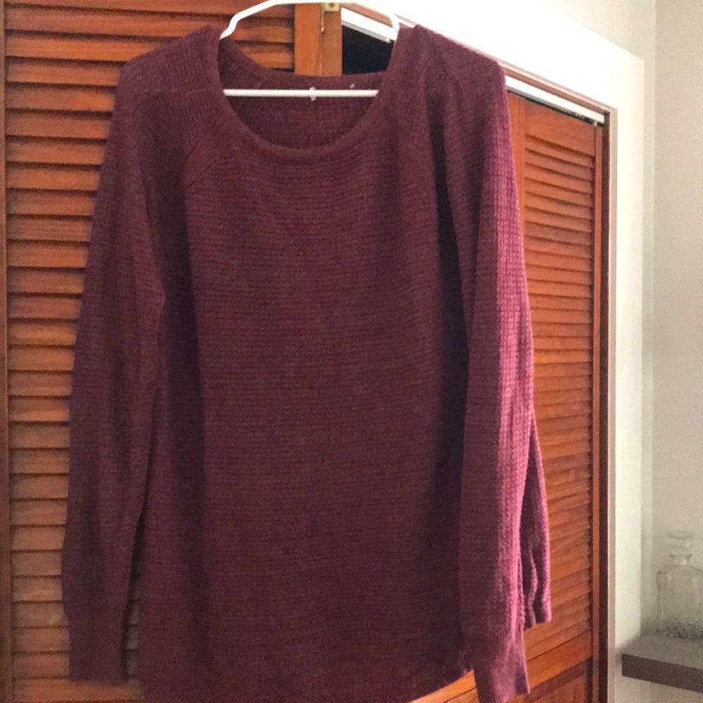 Maroon sweater